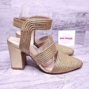 Cecelia Roxanne Ankle Strap Leather Pump Metallic Gold Women's sz 6
